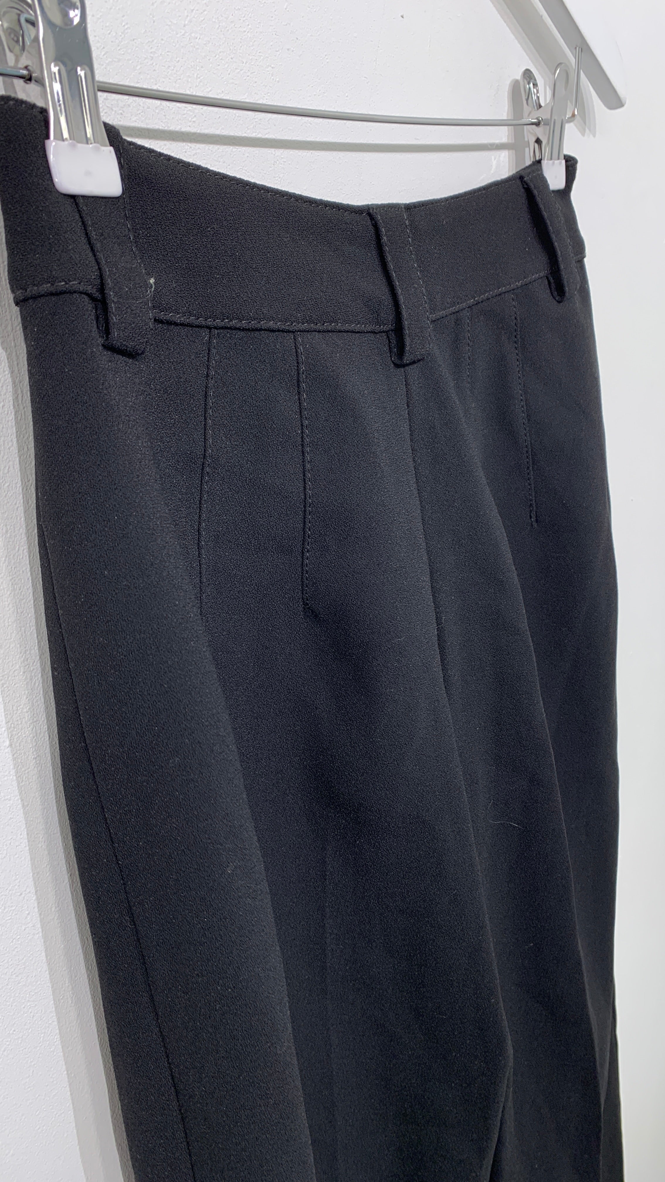 Zara Bukser
